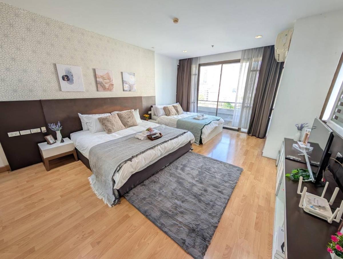 Cozy, Spacious 2-bedder With City, Park View, Near Nana Bts Leilighet Bangkok