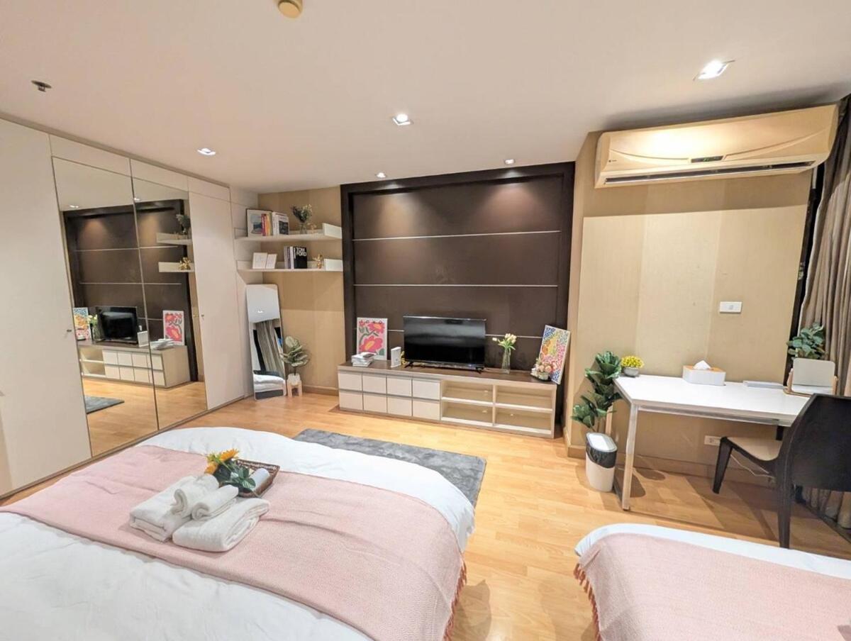 Spacious And Renovated 1-bedroom 100m To Nana Bts - 55 Sqm Apartment *