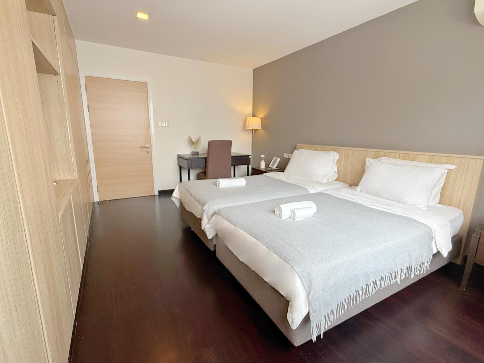 Spacious Sukhumvit Ment Near Emsphere Bts Phrom Phong Bangkok