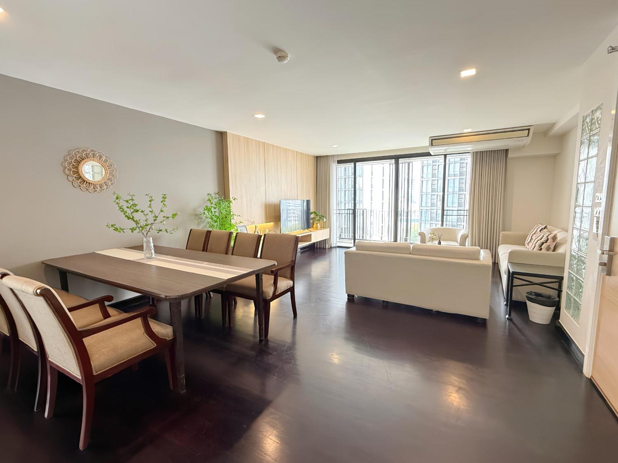 Apartment Spacious Sukhumvit Ment Near Emsphere Bts Phrom Phong *