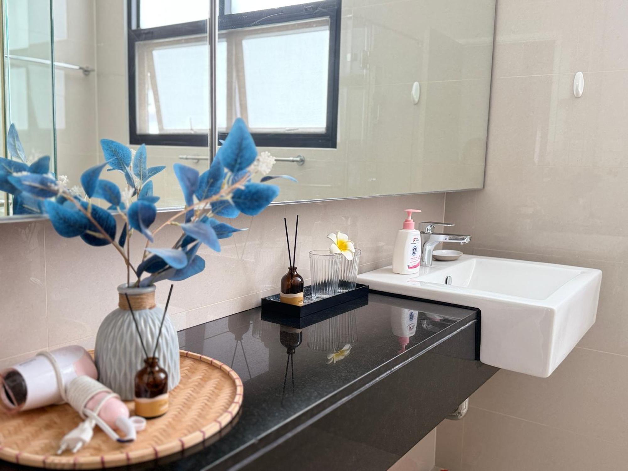Spacious Sukhumvit Ment Near Emsphere Bts Phrom Phong Bangkok