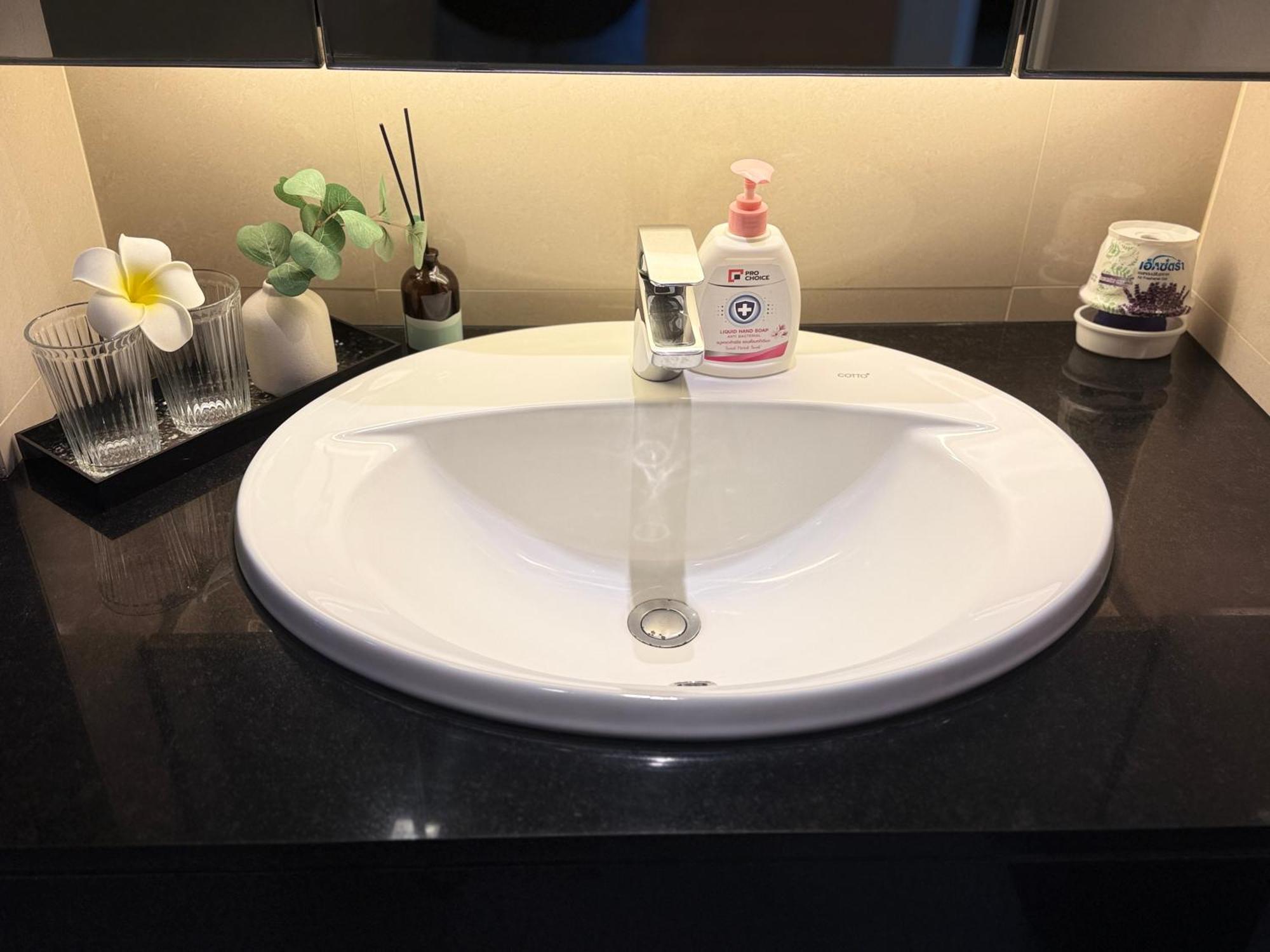Apartment Spacious Sukhumvit Ment Near Emsphere Bts Phrom Phong