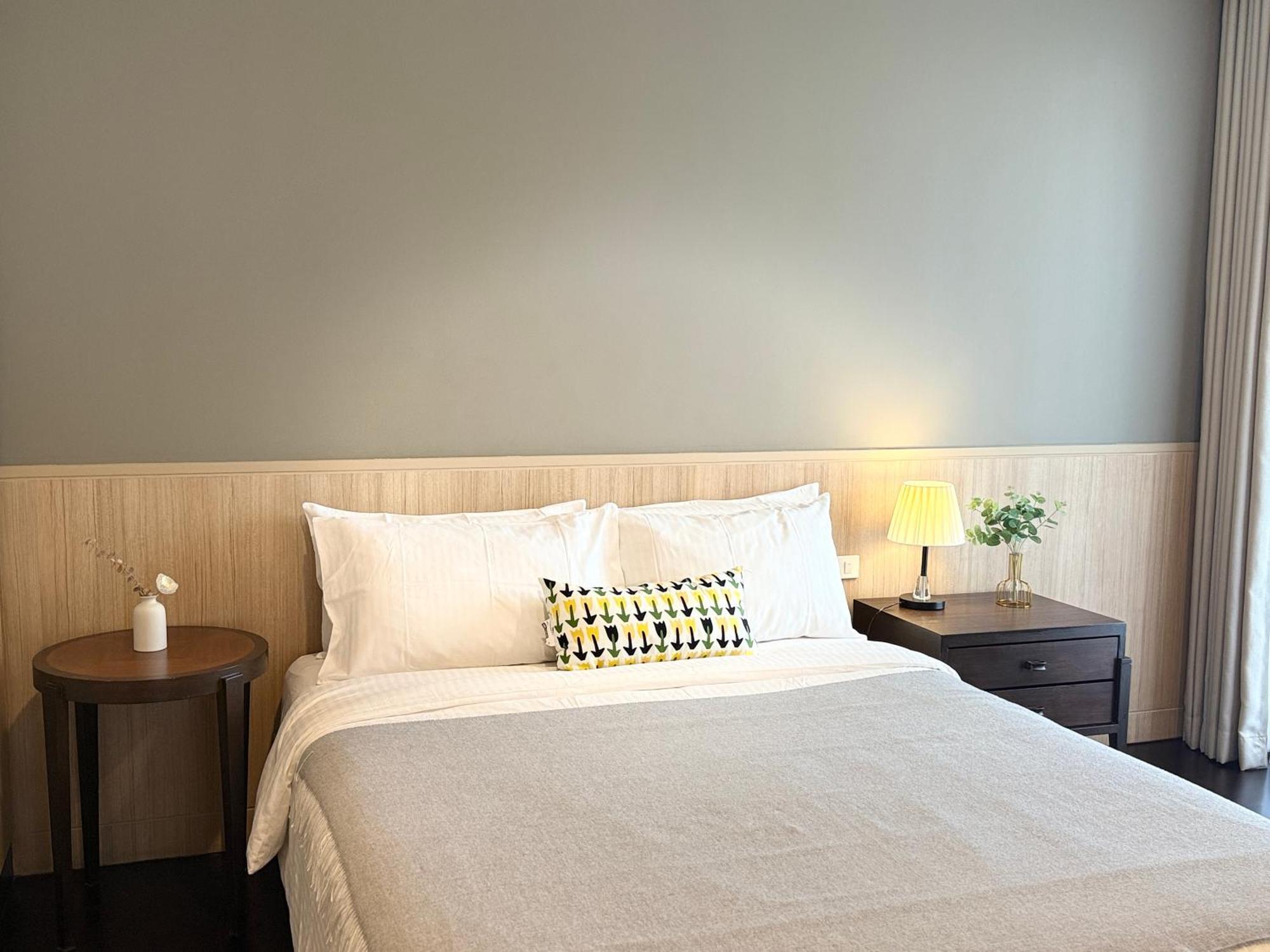 Spacious Sukhumvit Ment Near Emsphere Bts Phrom Phong *