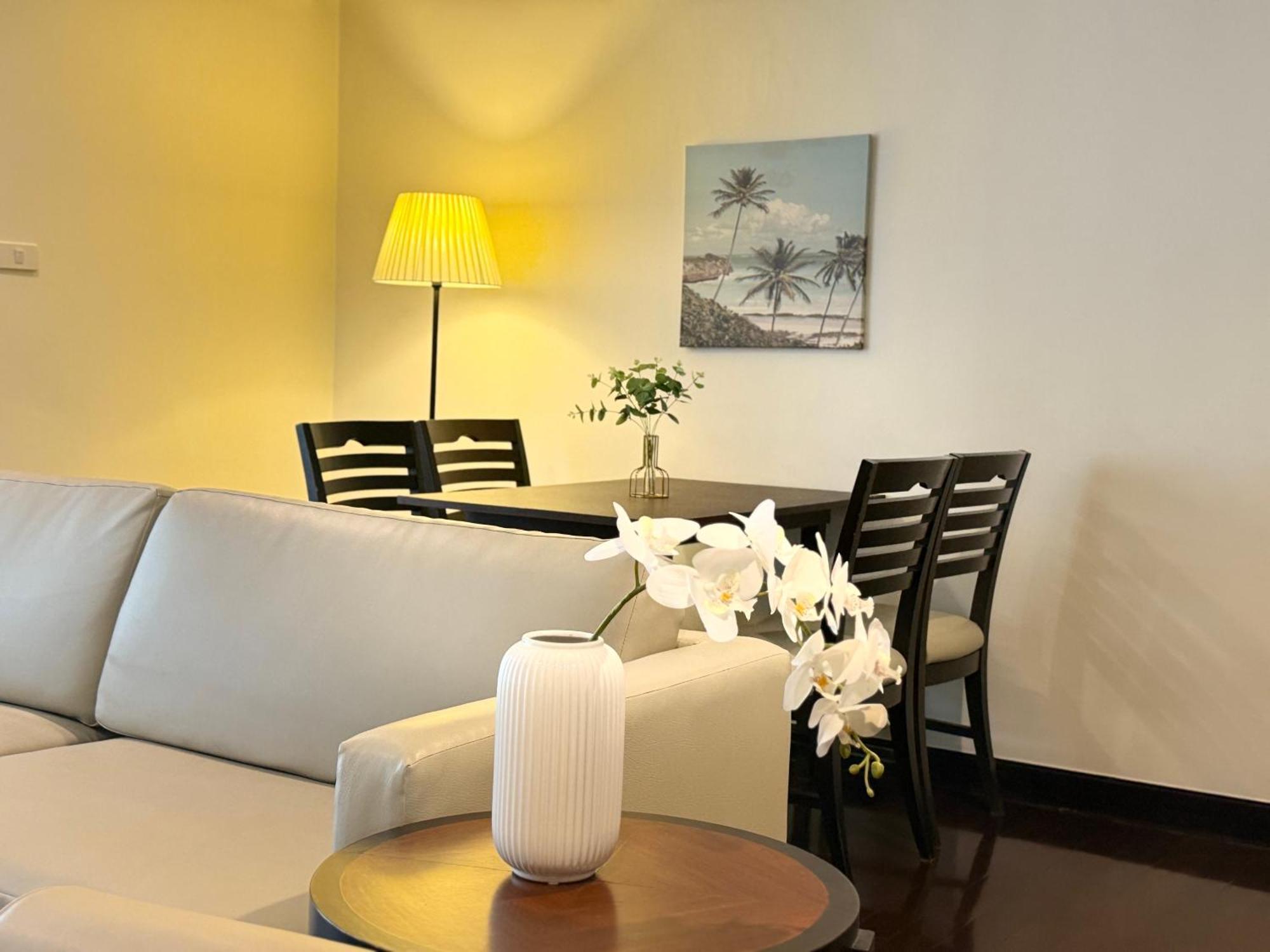 Apartment Spacious Sukhumvit Ment Near Emsphere Bts Phrom Phong *