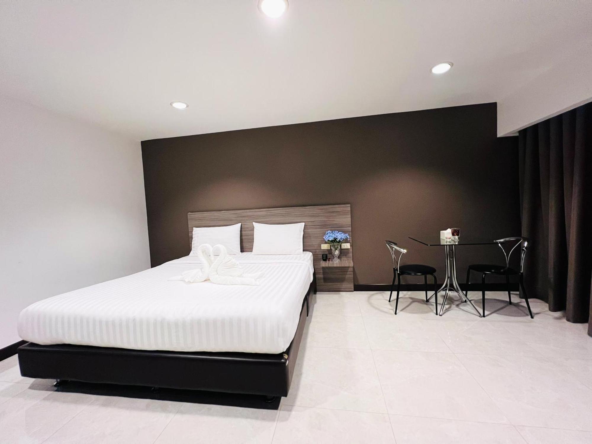 Hotel 14 Place 3*