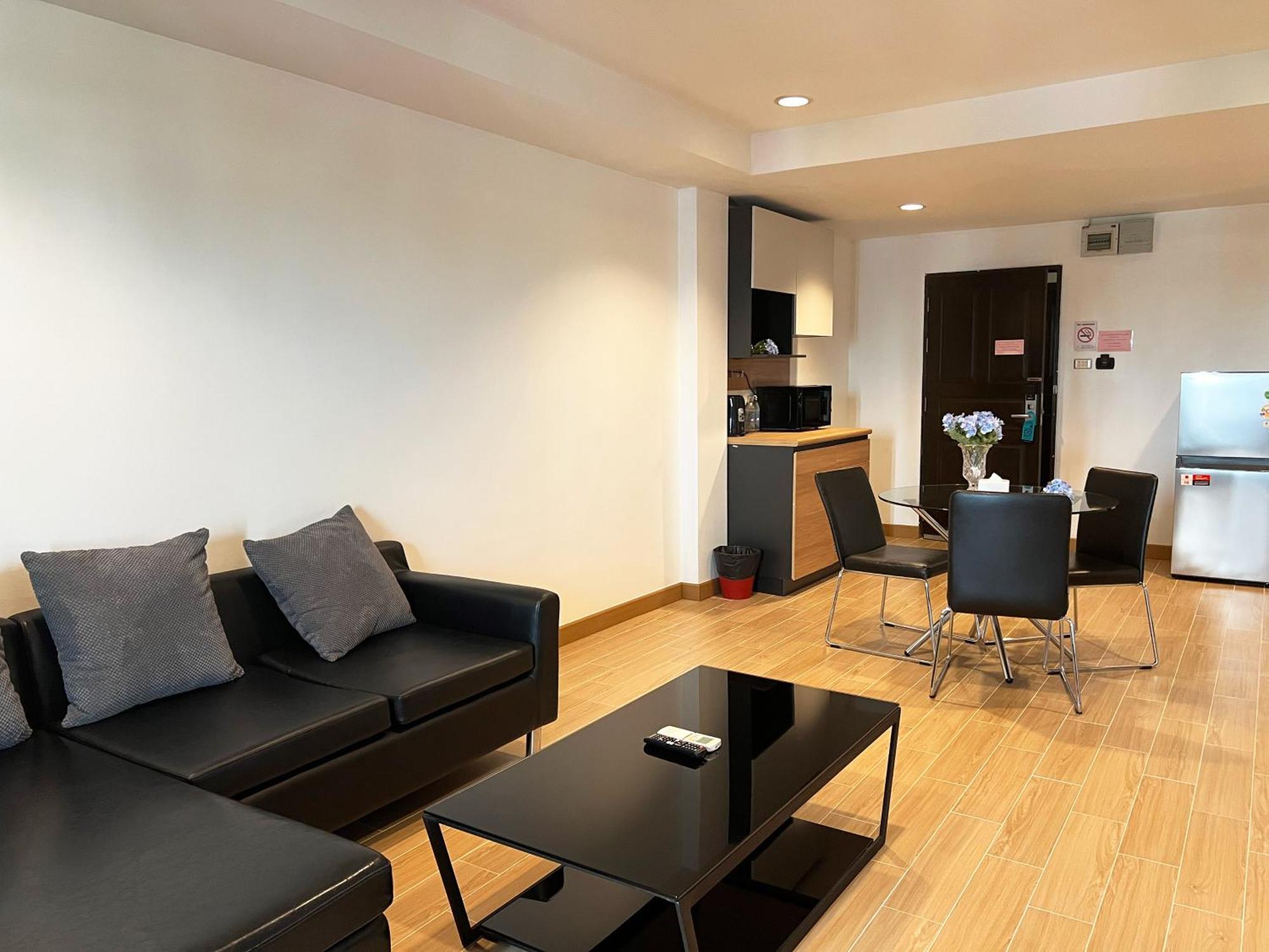 14 Place Hotel 3*