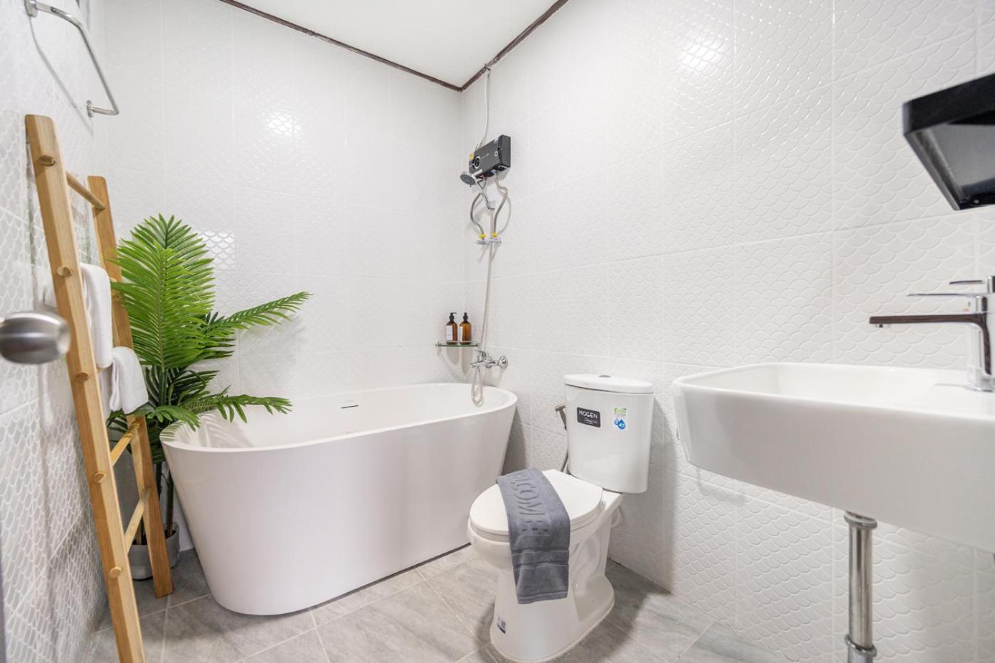 Miq Hk16-3br Ratchada-huaykwang Mrt With Pool Table Near Jodd Fair Villa *