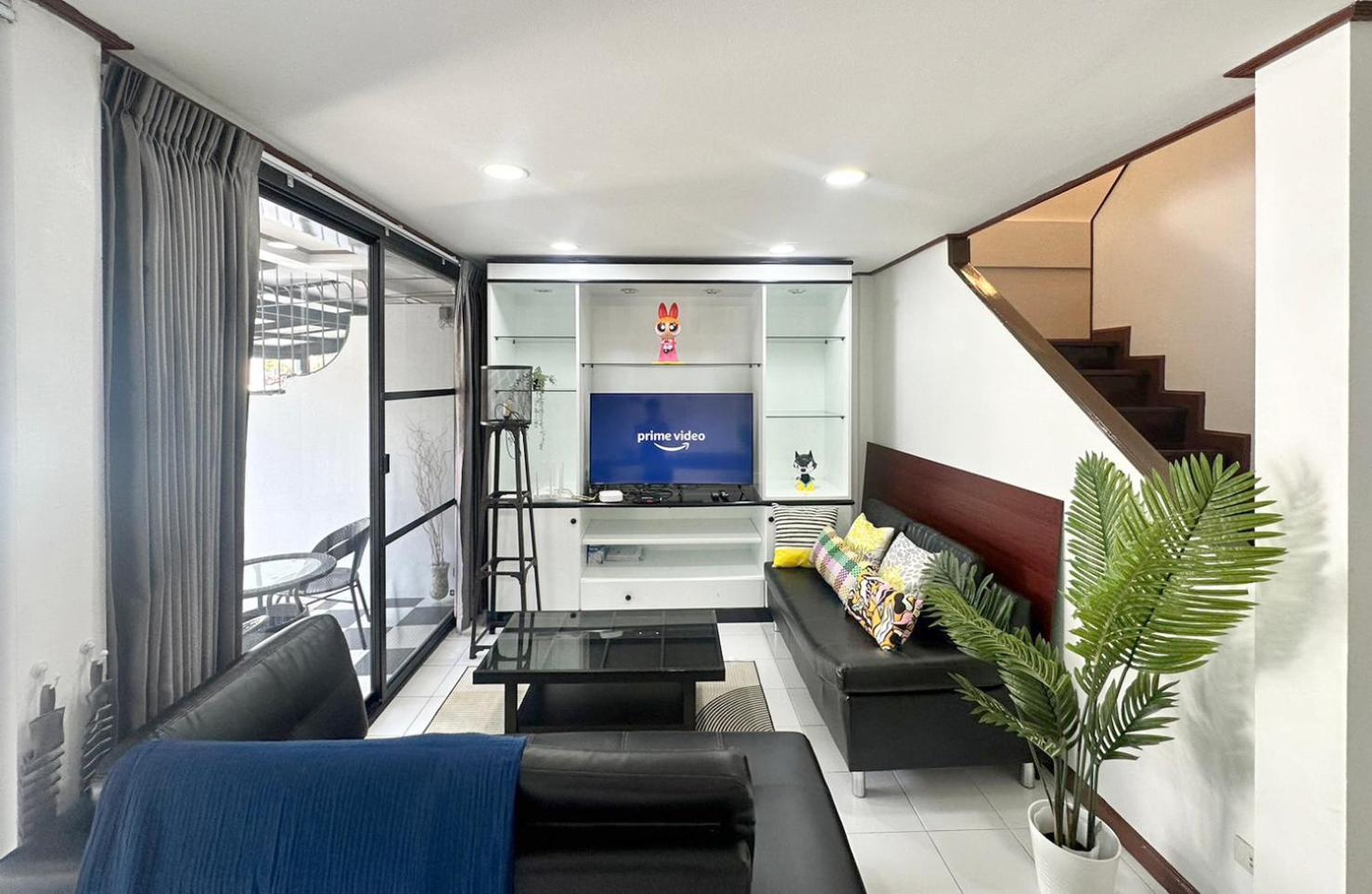 Miq Hk16-3br Ratchada-huaykwang Mrt With Pool Table Near Jodd Fair *