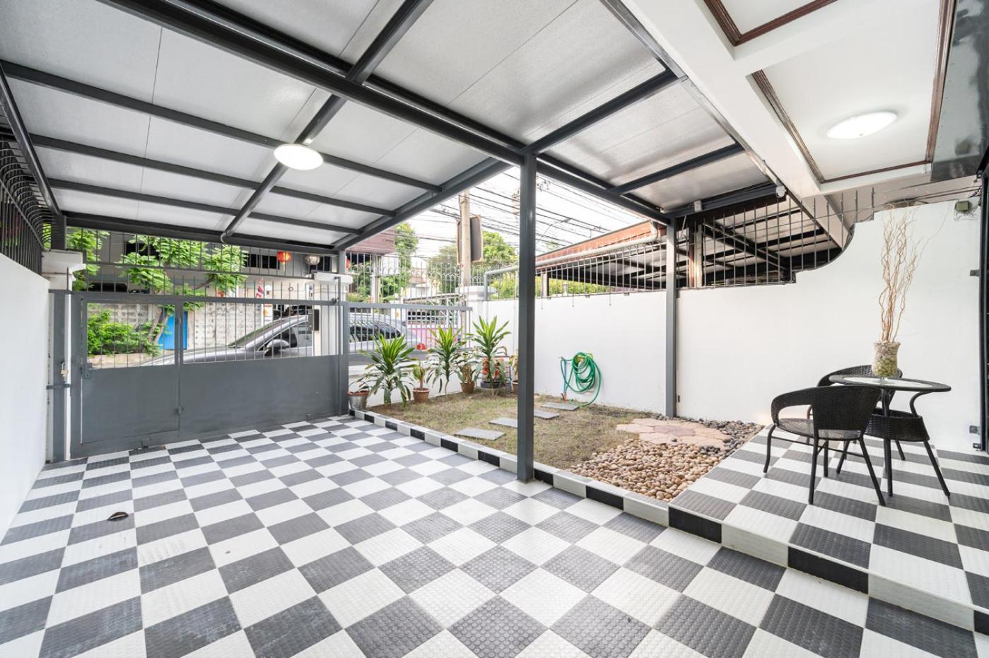 Villa Miq Hk16-3br Ratchada-huaykwang Mrt With Pool Table Near Jodd Fair