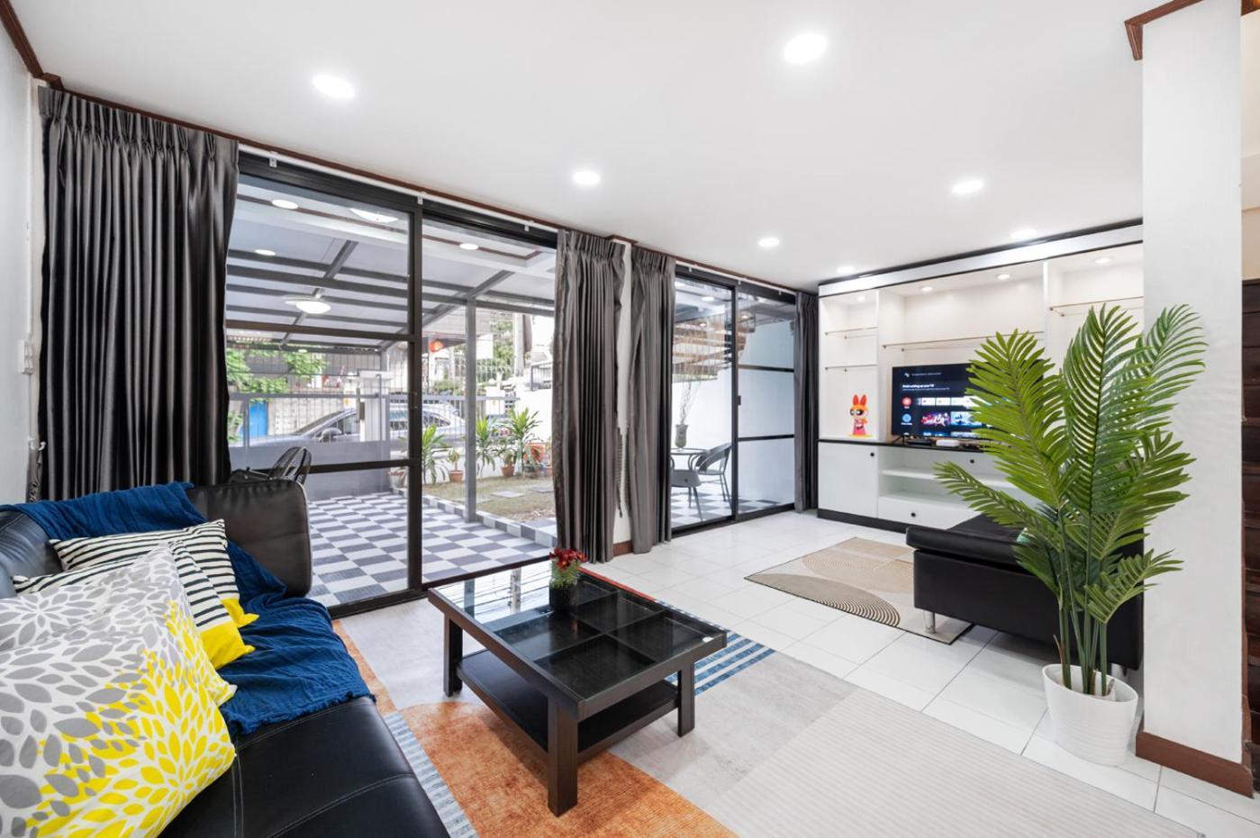 Miq Hk16-3br Ratchada-huaykwang Mrt With Pool Table Near Jodd Fair