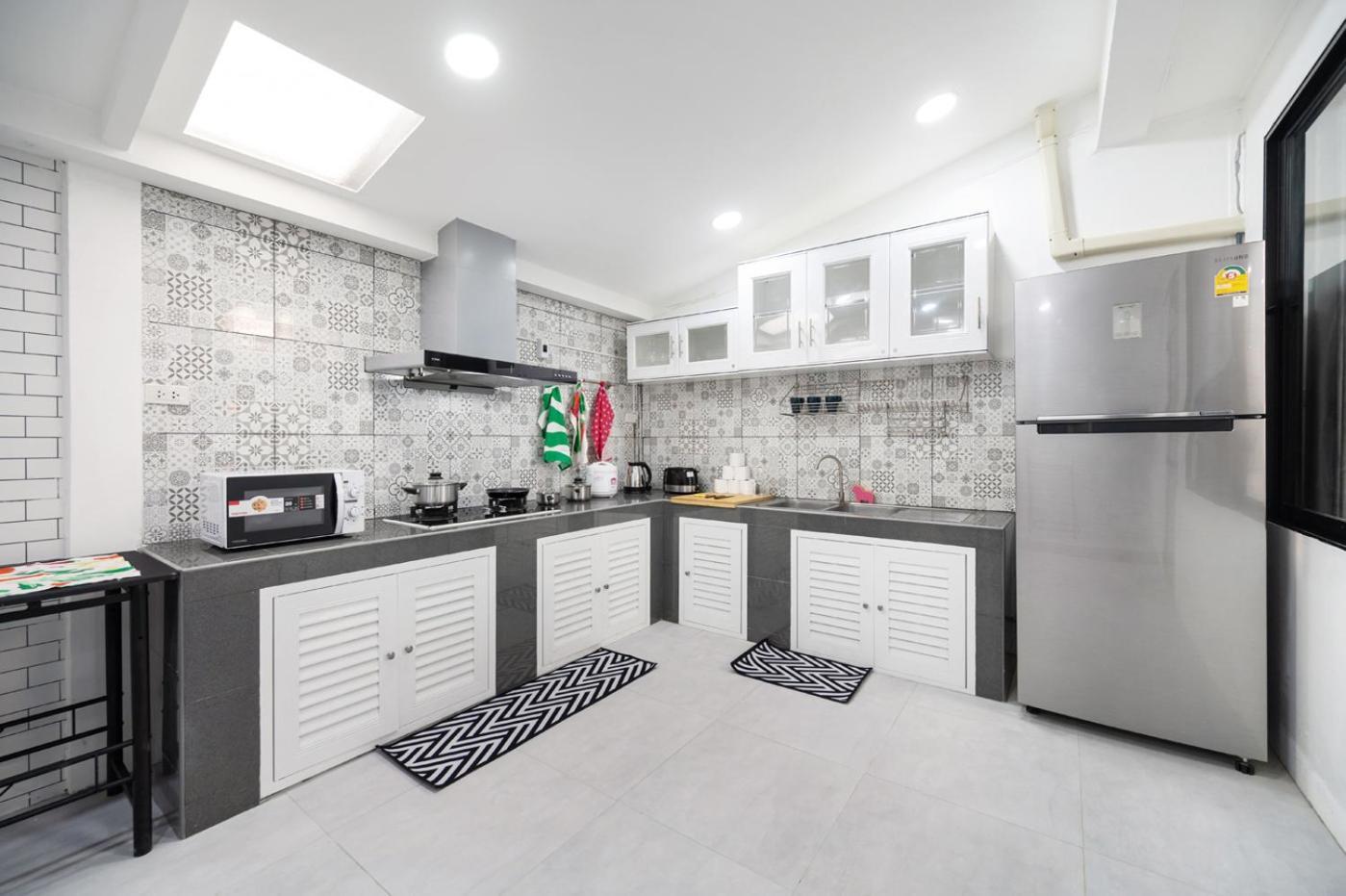 Villa Miq Hk16-3br Ratchada-huaykwang Mrt With Pool Table Near Jodd Fair