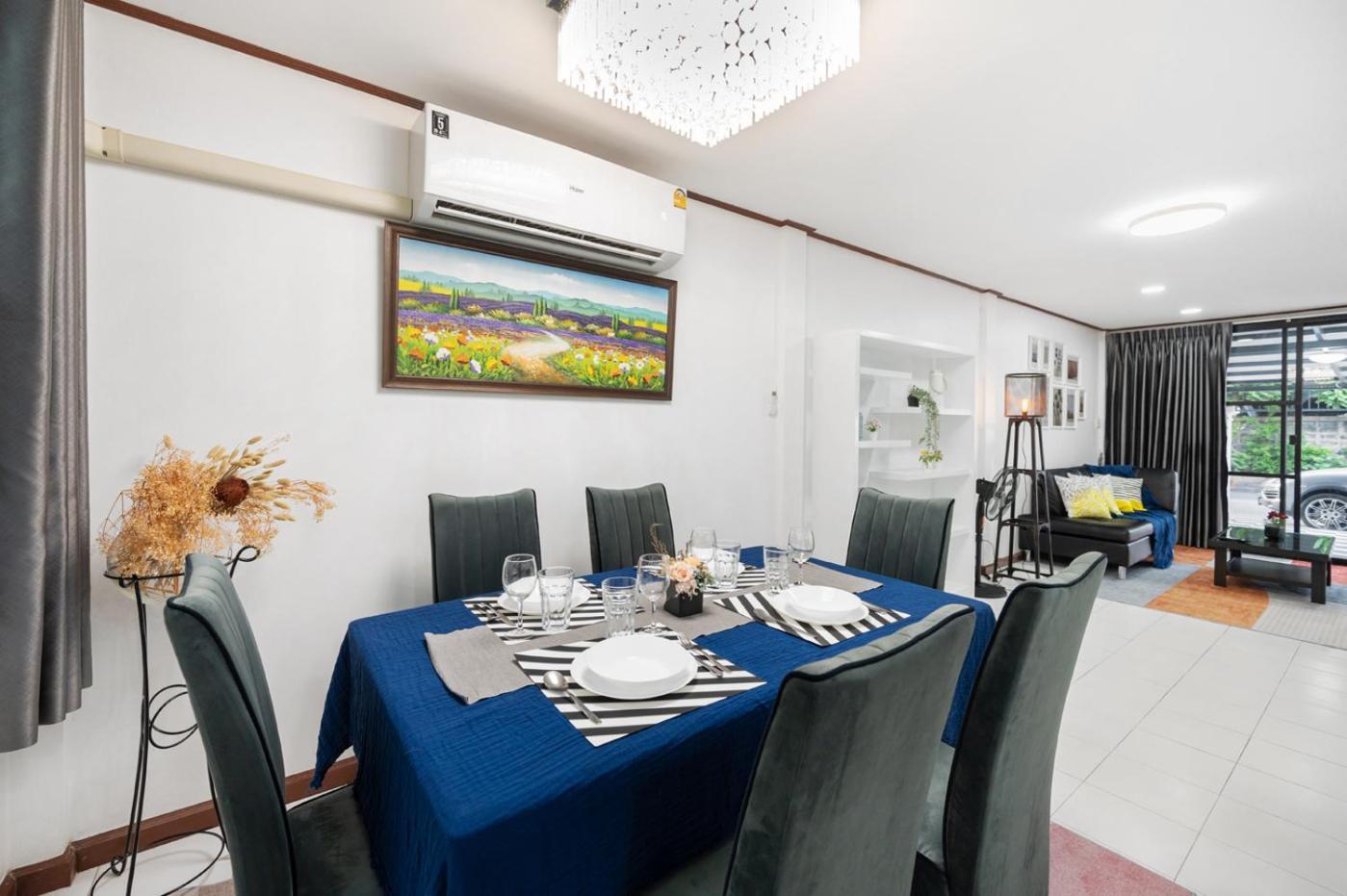 Miq Hk16-3br Ratchada-huaykwang Mrt With Pool Table Near Jodd Fair Villa Bangkok