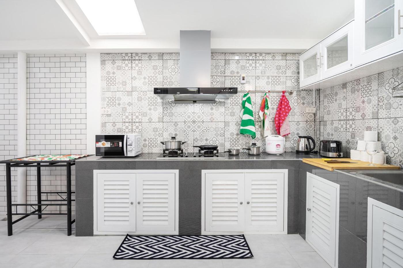 Villa Miq Hk16-3br Ratchada-huaykwang Mrt With Pool Table Near Jodd Fair
