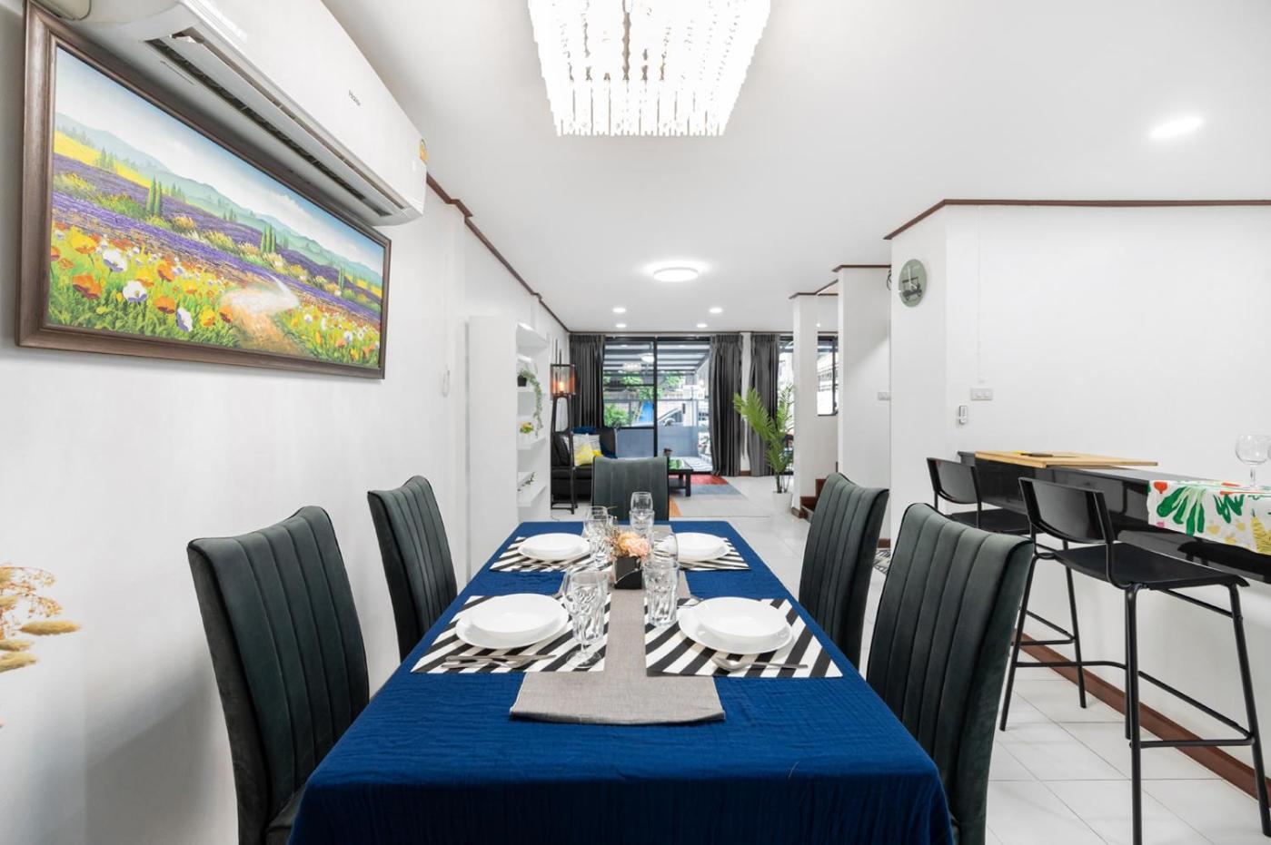 Villa Miq Hk16-3br Ratchada-huaykwang Mrt With Pool Table Near Jodd Fair *