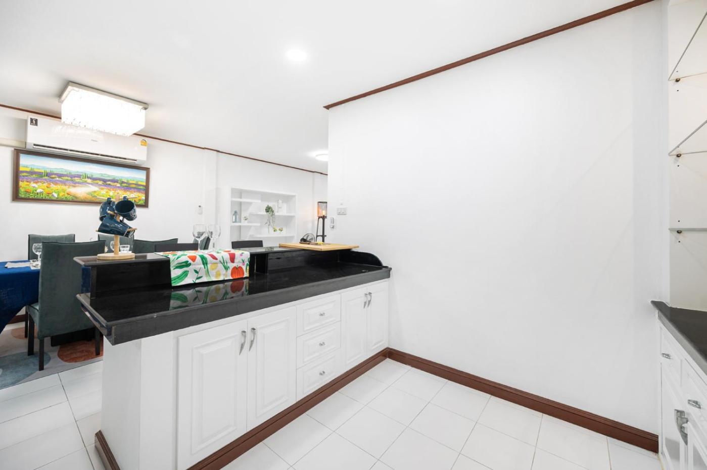 Miq Hk16-3br Ratchada-huaykwang Mrt With Pool Table Near Jodd Fair