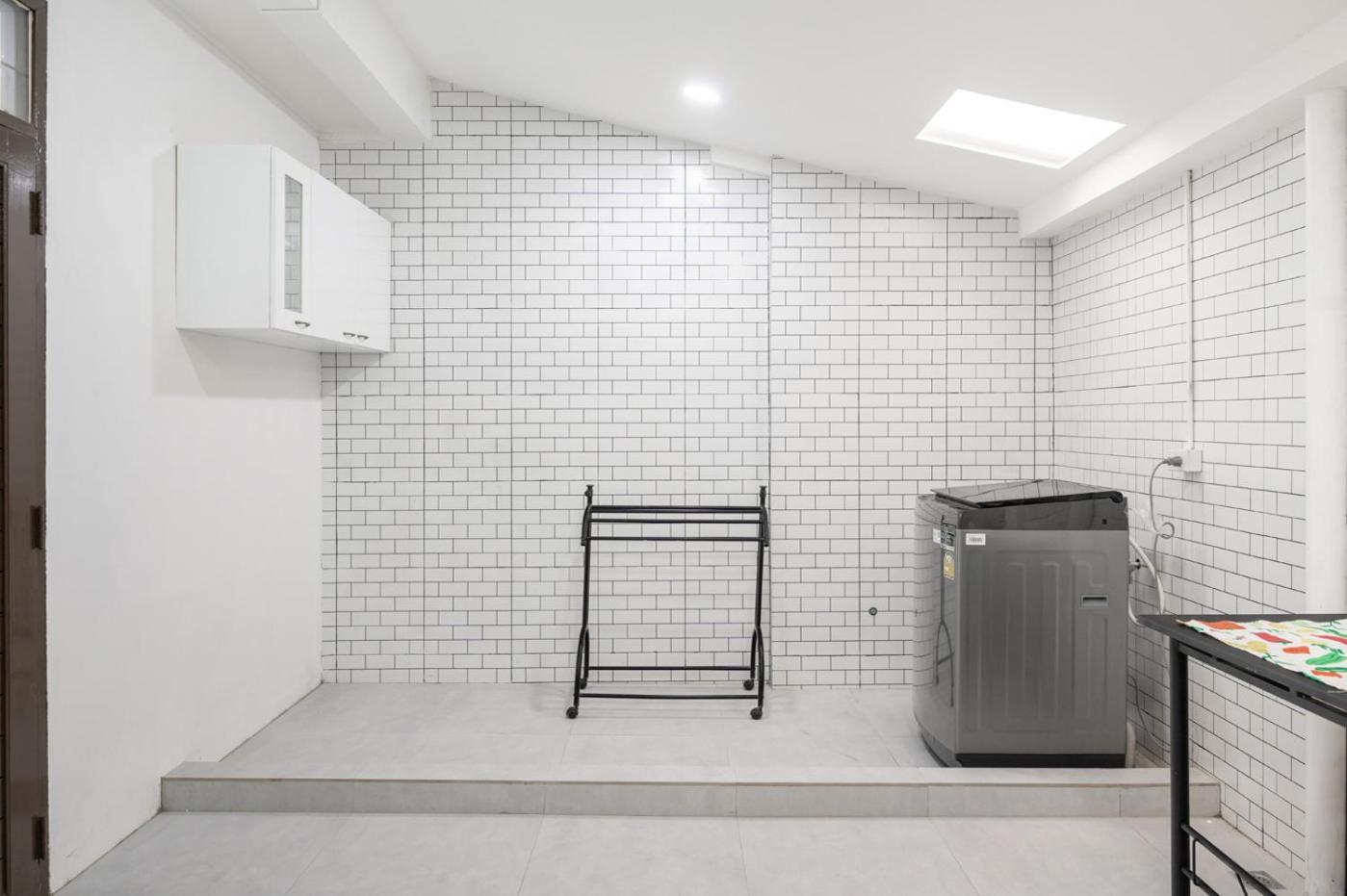 Miq Hk16-3br Ratchada-huaykwang Mrt With Pool Table Near Jodd Fair Villa