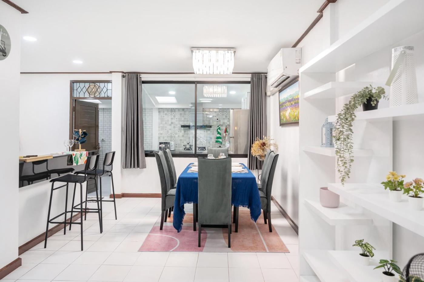 Miq Hk16-3br Ratchada-huaykwang Mrt With Pool Table Near Jodd Fair Villa Bangkok