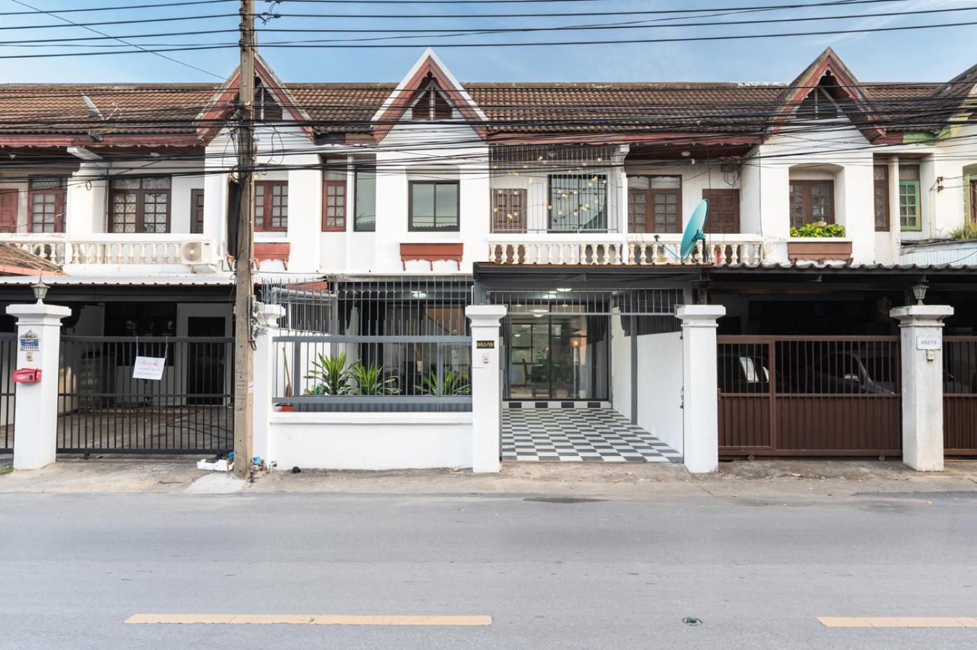 Villa Miq Hk16-3br Ratchada-huaykwang Mrt With Pool Table Near Jodd Fair Bangkok