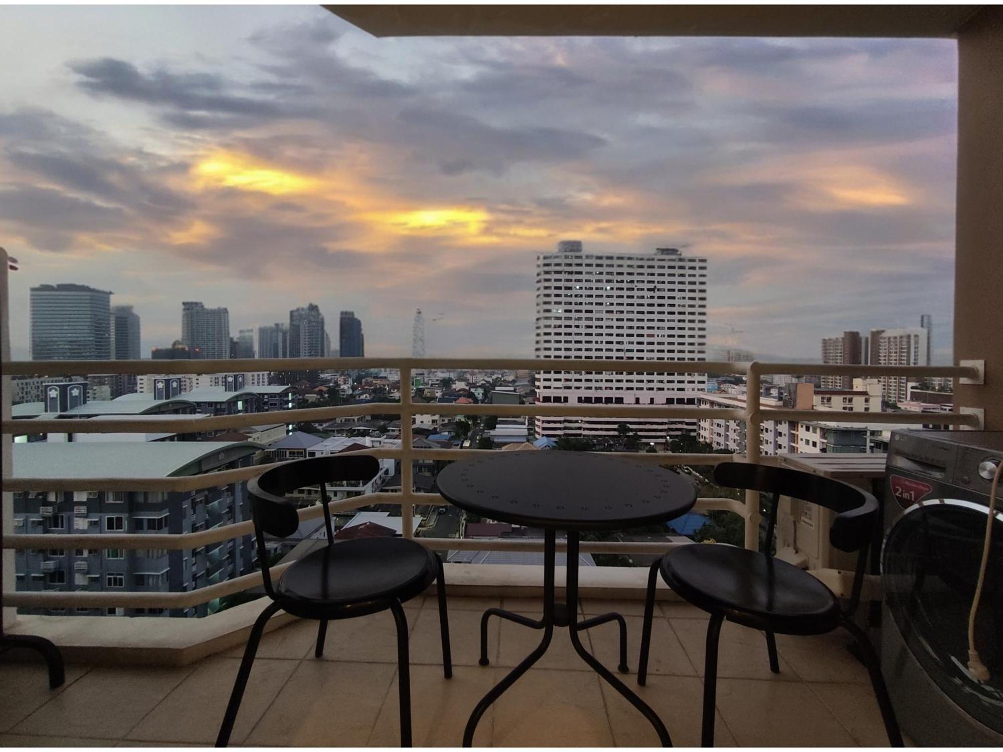 Luxe Design L Wellness & Tropical Retreat L No Fee Apartment Bangkok
