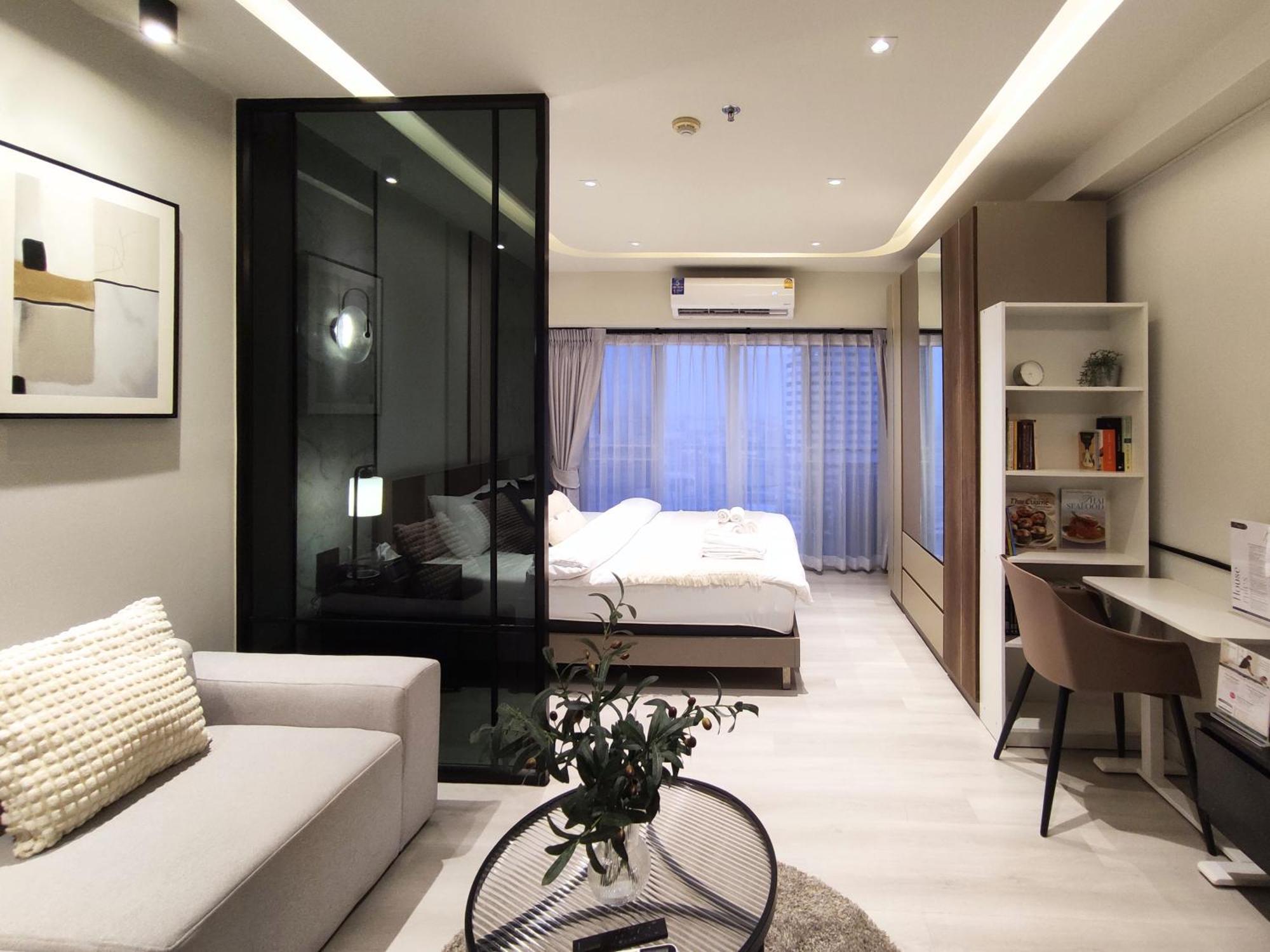 Luxe Design L Wellness & Tropical Retreat L No Fee Bangkok