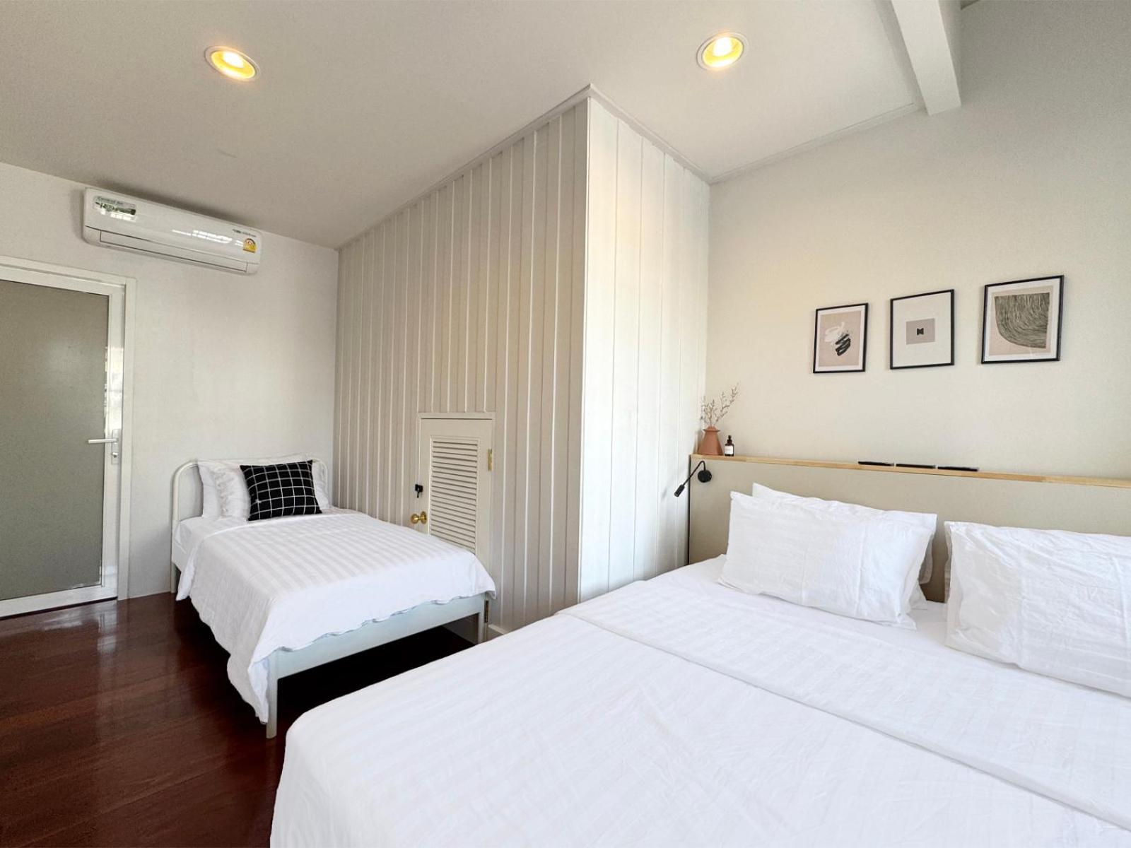 Urban Escape House - China Town Bangkok