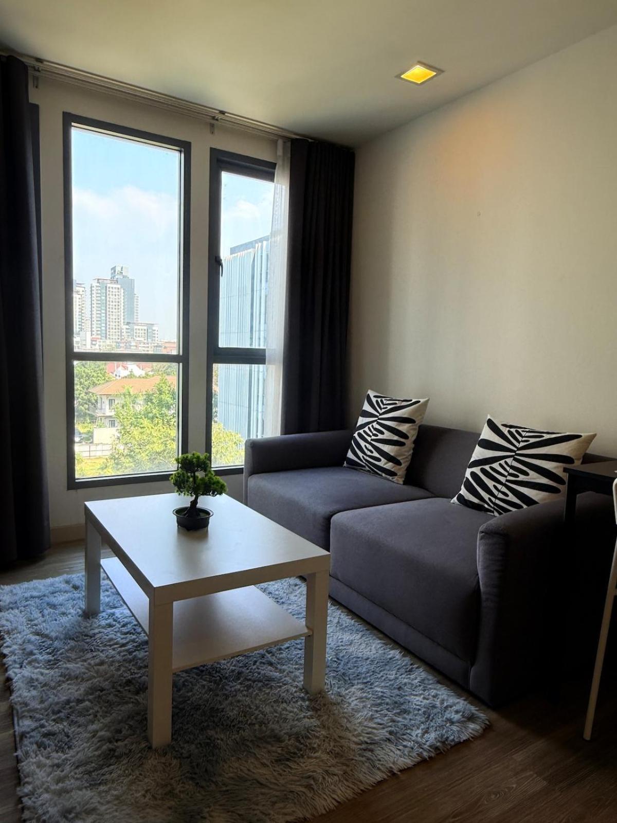 Luxe In Sukhumvit 64 Apartment *