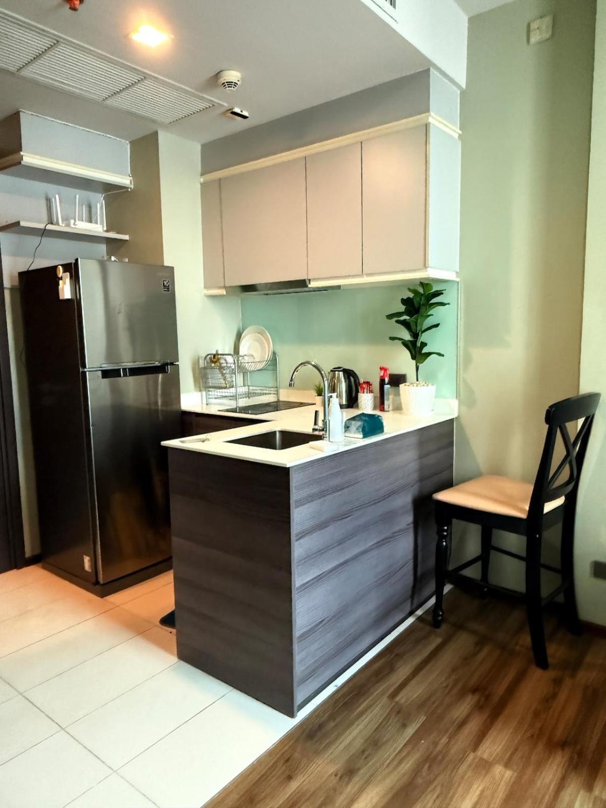 Luxe With Pool, Gym, Sauna Apartment *