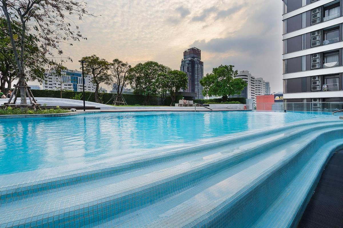 Luxe With Pool, Gym, Sauna