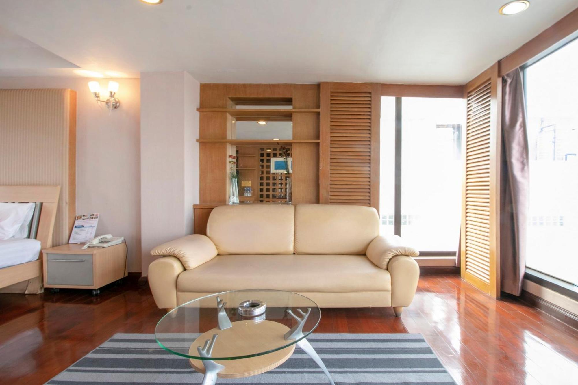 Hotel Oyo 75385 Win Long 3*
