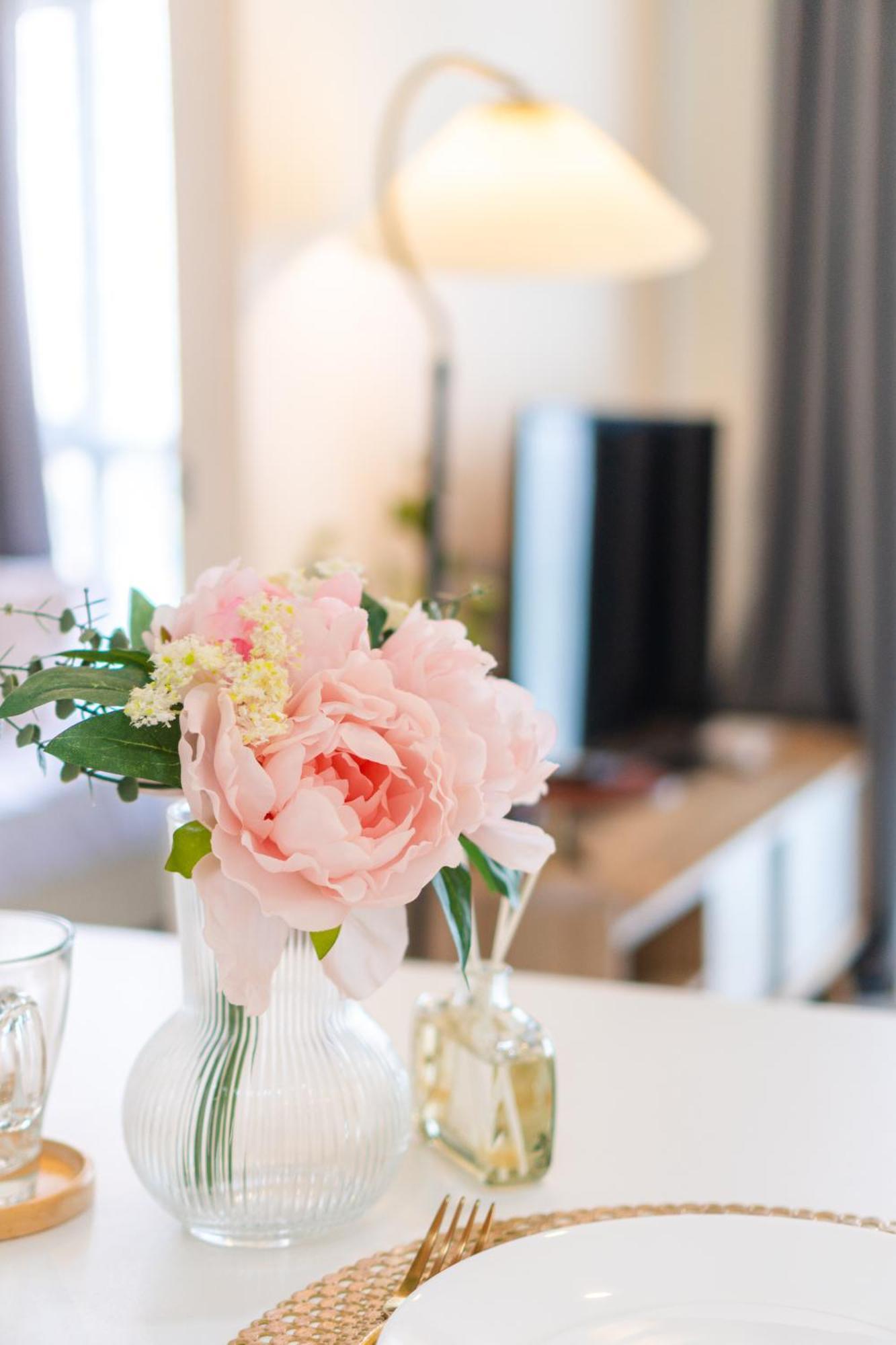 Apartment 2br, 6 Mins Walk Bts Wuttakat Bangkok