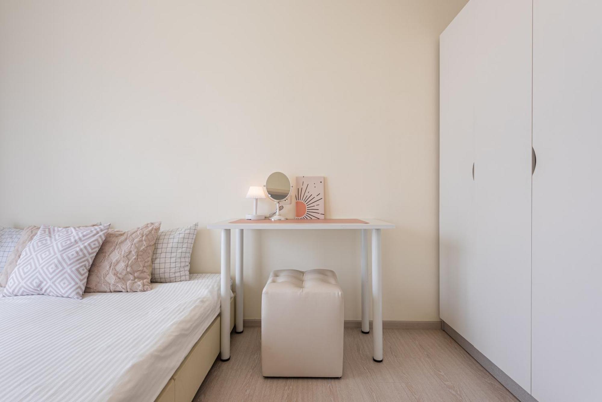2br, 6 Mins Walk Bts Wuttakat Bangkok