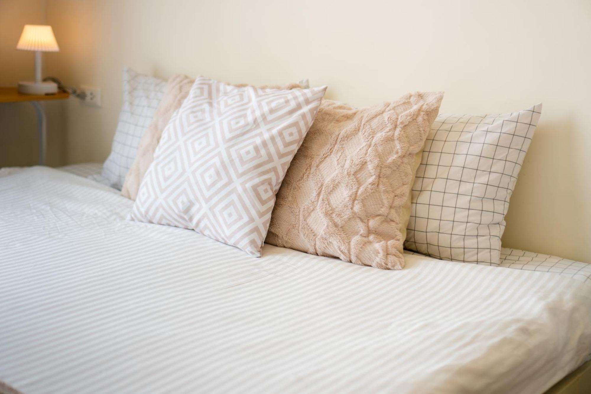 2br, 6 Mins Walk Bts Wuttakat Bangkok