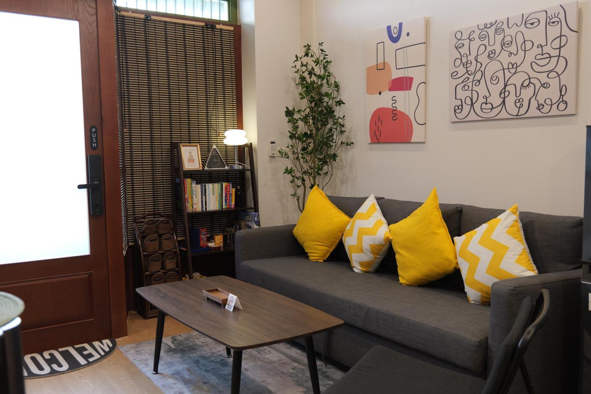 Entire 2br 2ba Chinatown Near Yaowarat - Songwat Apartment *