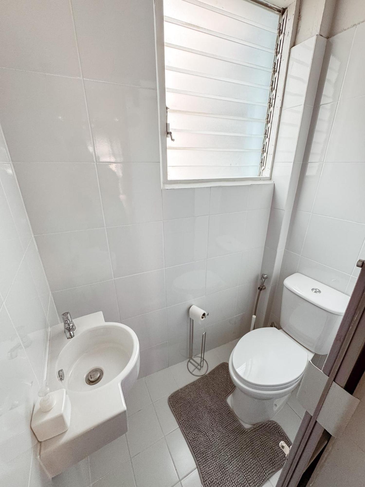 Spacious Relaxing Townhouse With Rooftop In Ekamai Casa vacanze *