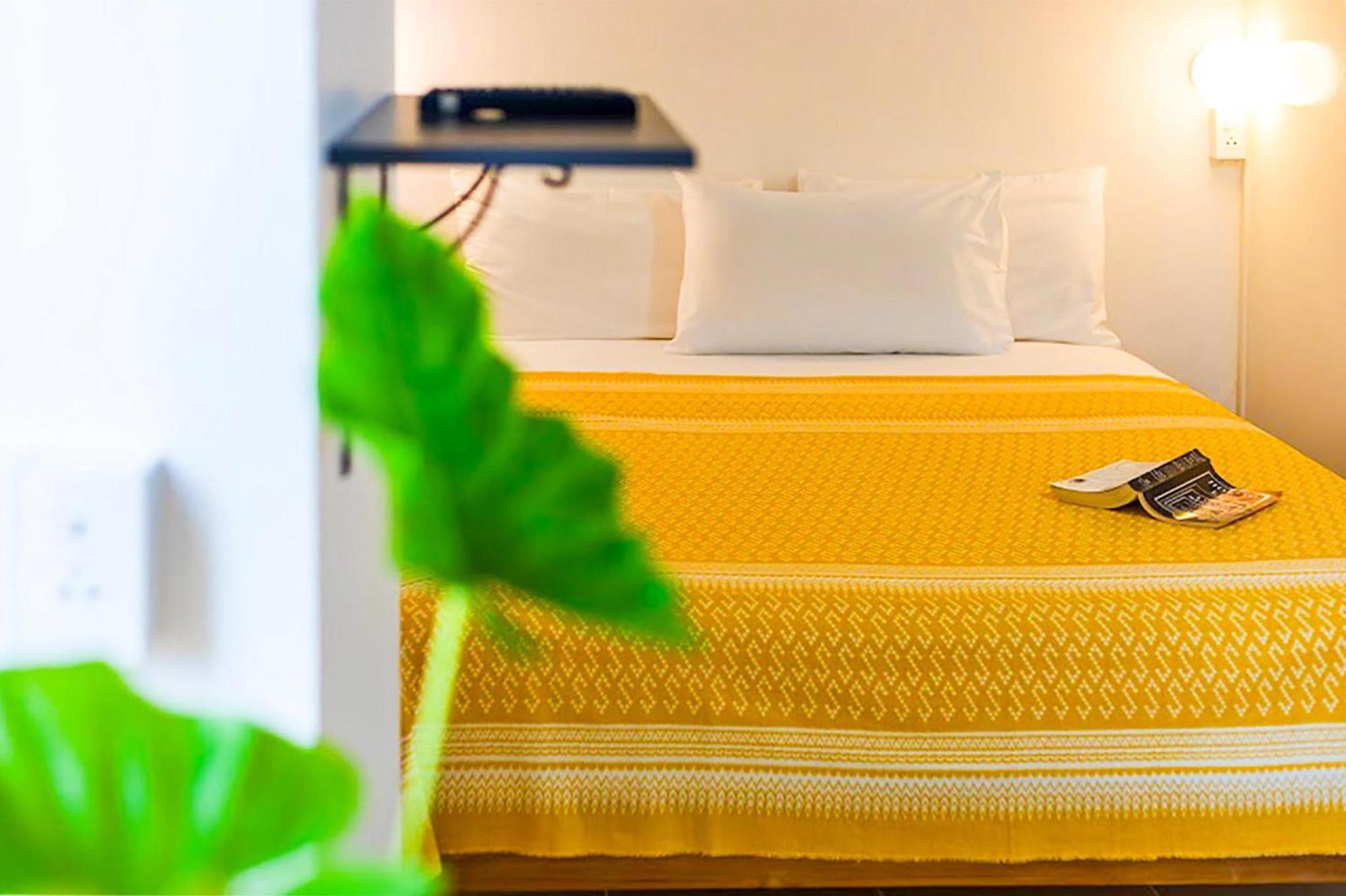 Khách sạn Collection O Howard Square Boutique 3*