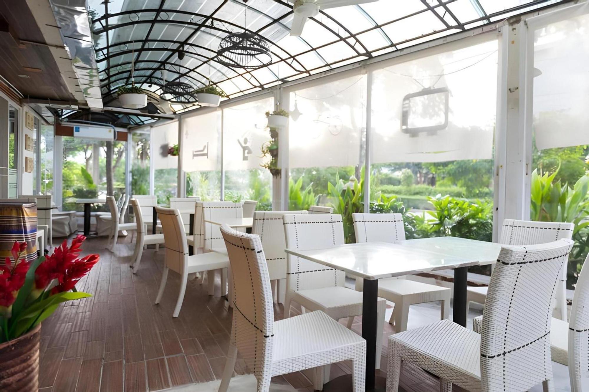 Collection O Howard Square Boutique Khách sạn