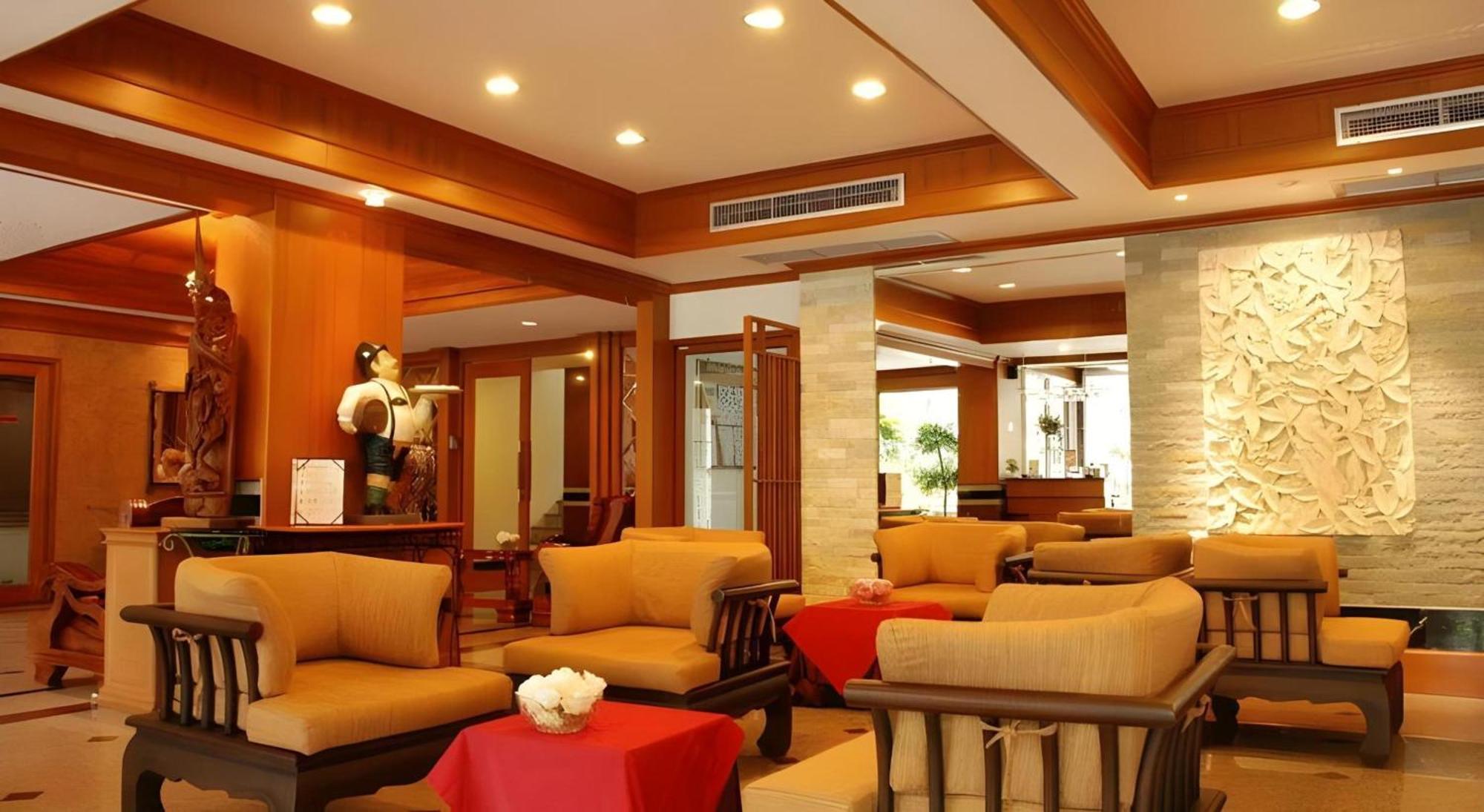 Khách sạn Collection O Howard Square Boutique