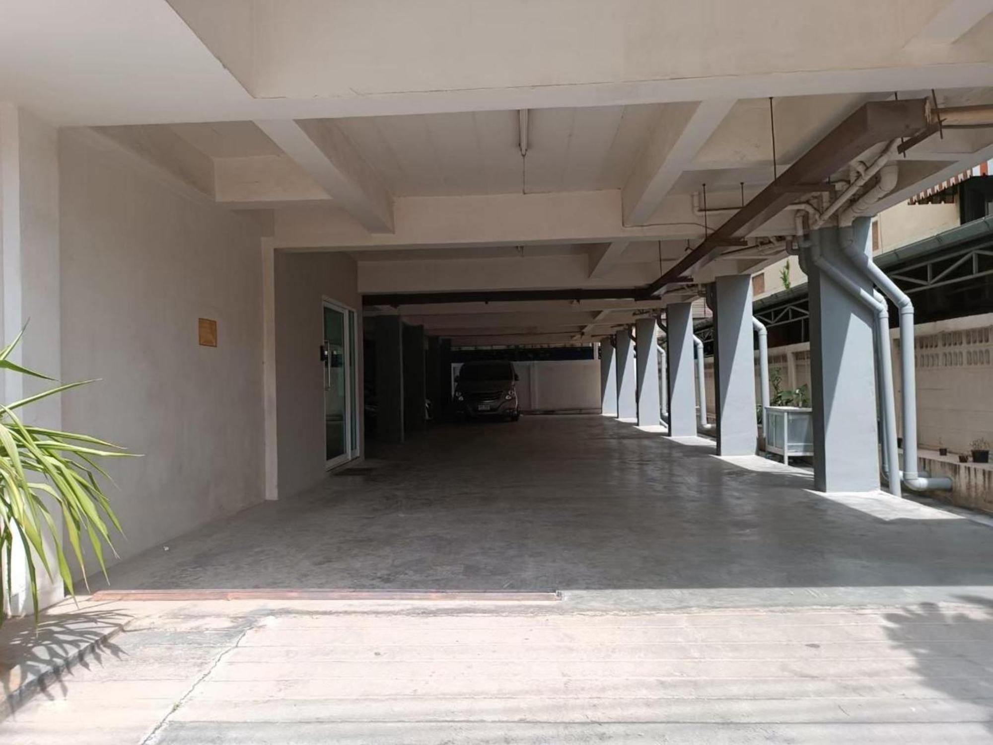 Grandview Place Khách sạn 3*