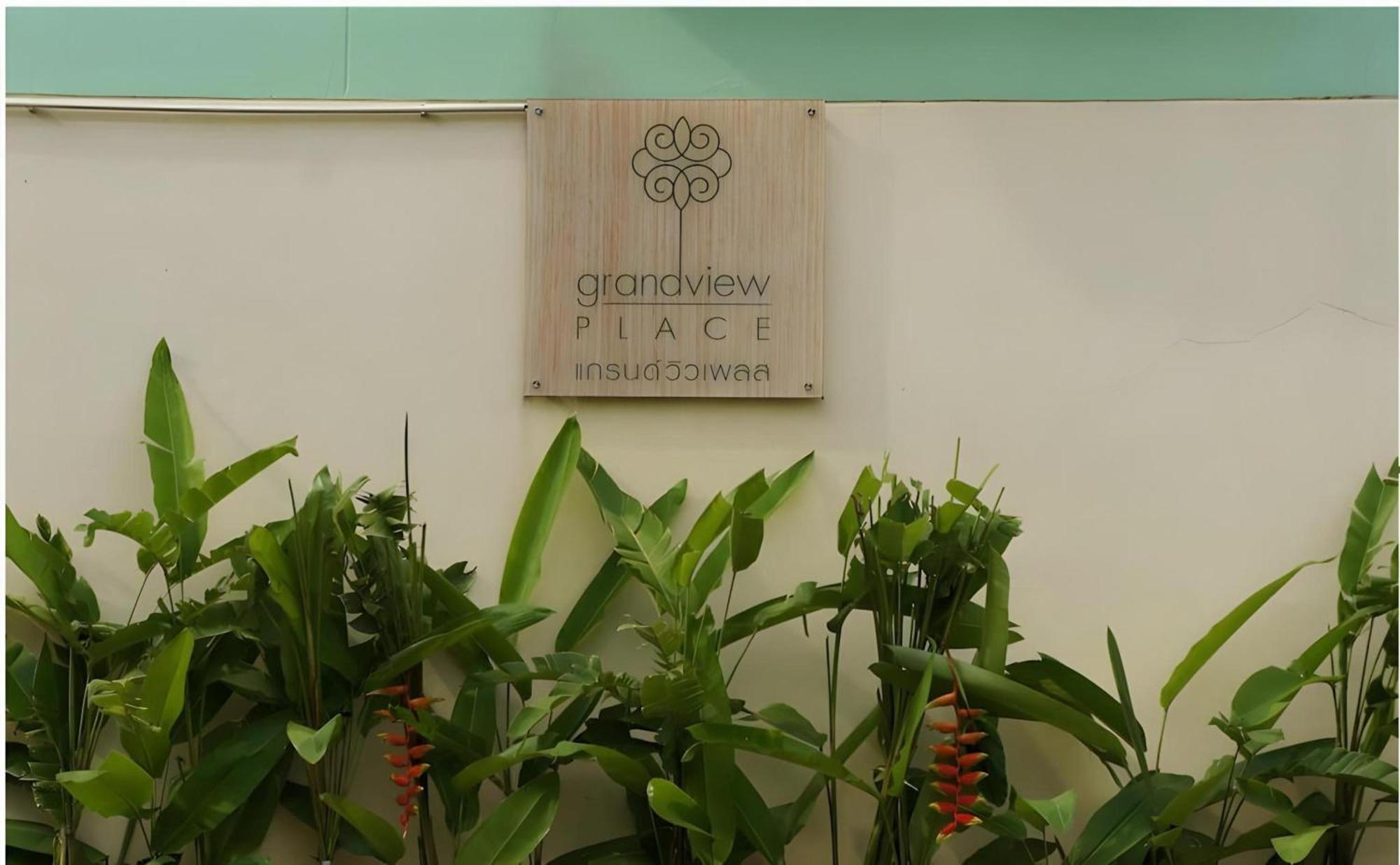 Khách sạn Grandview Place 3*