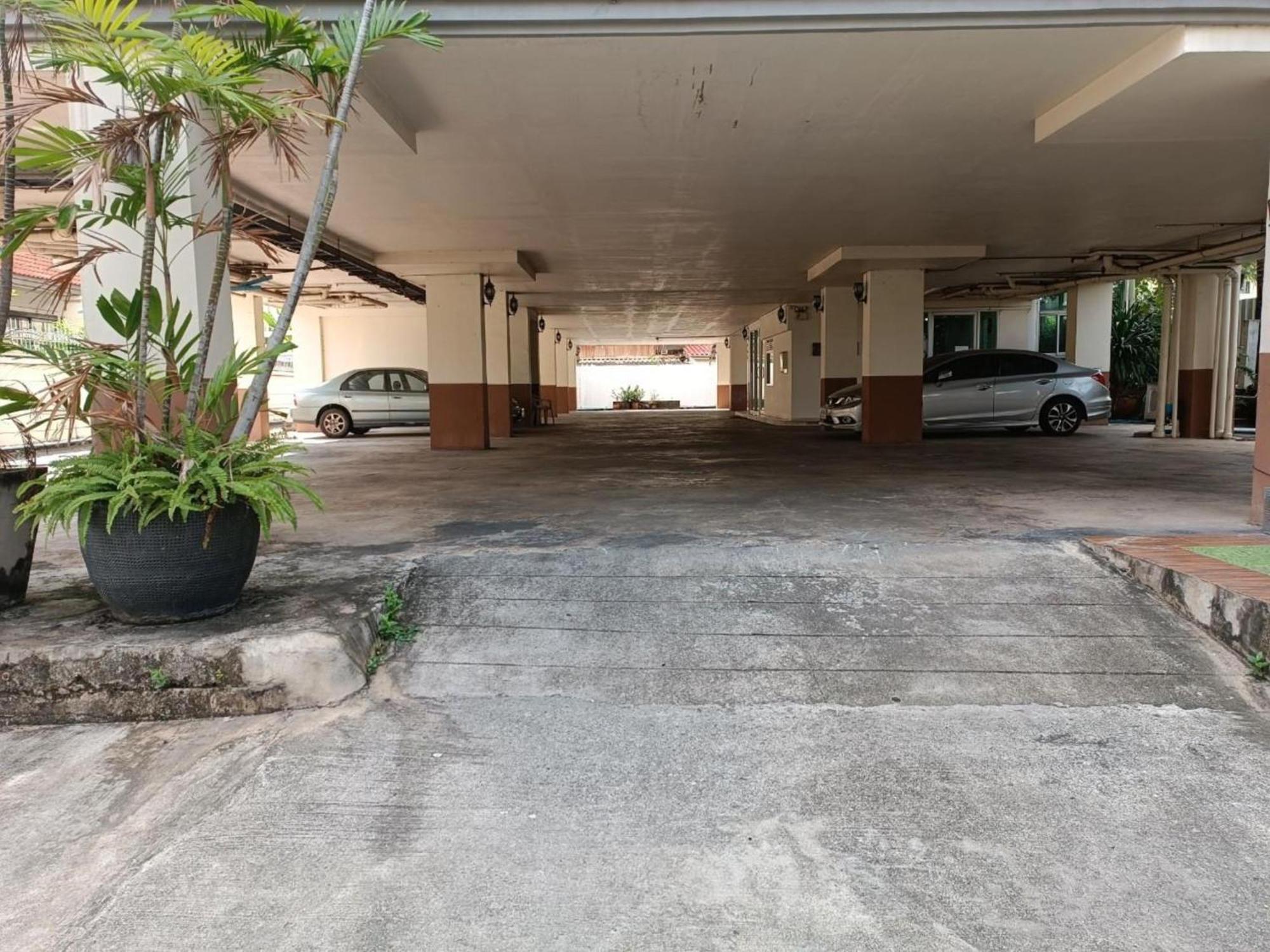 Grandview Condominia Khách sạn 3*