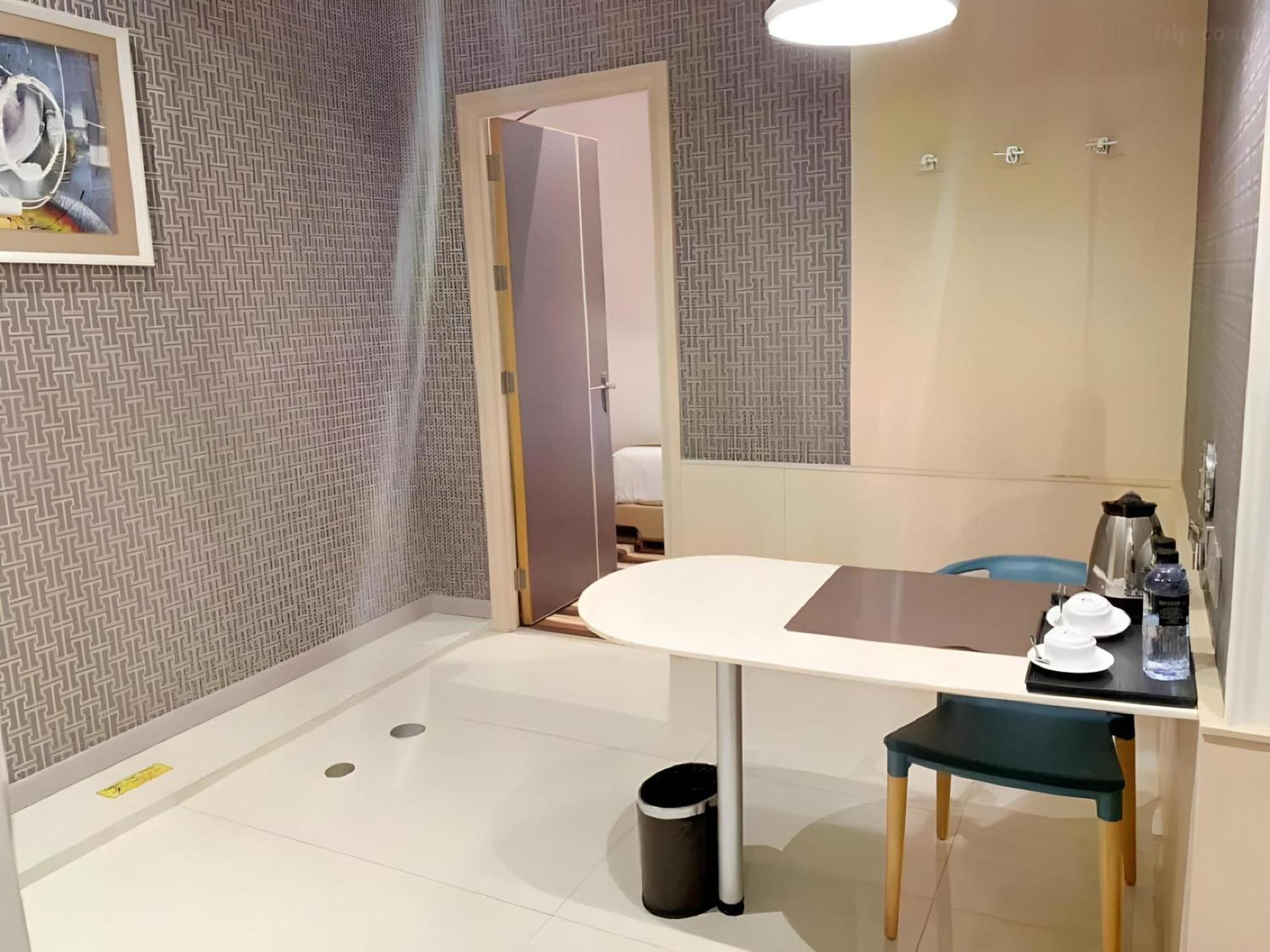 Capital O 75451 Podstel Khách sạn Bangkok
