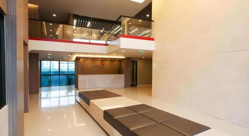Landmark Hotel 3*