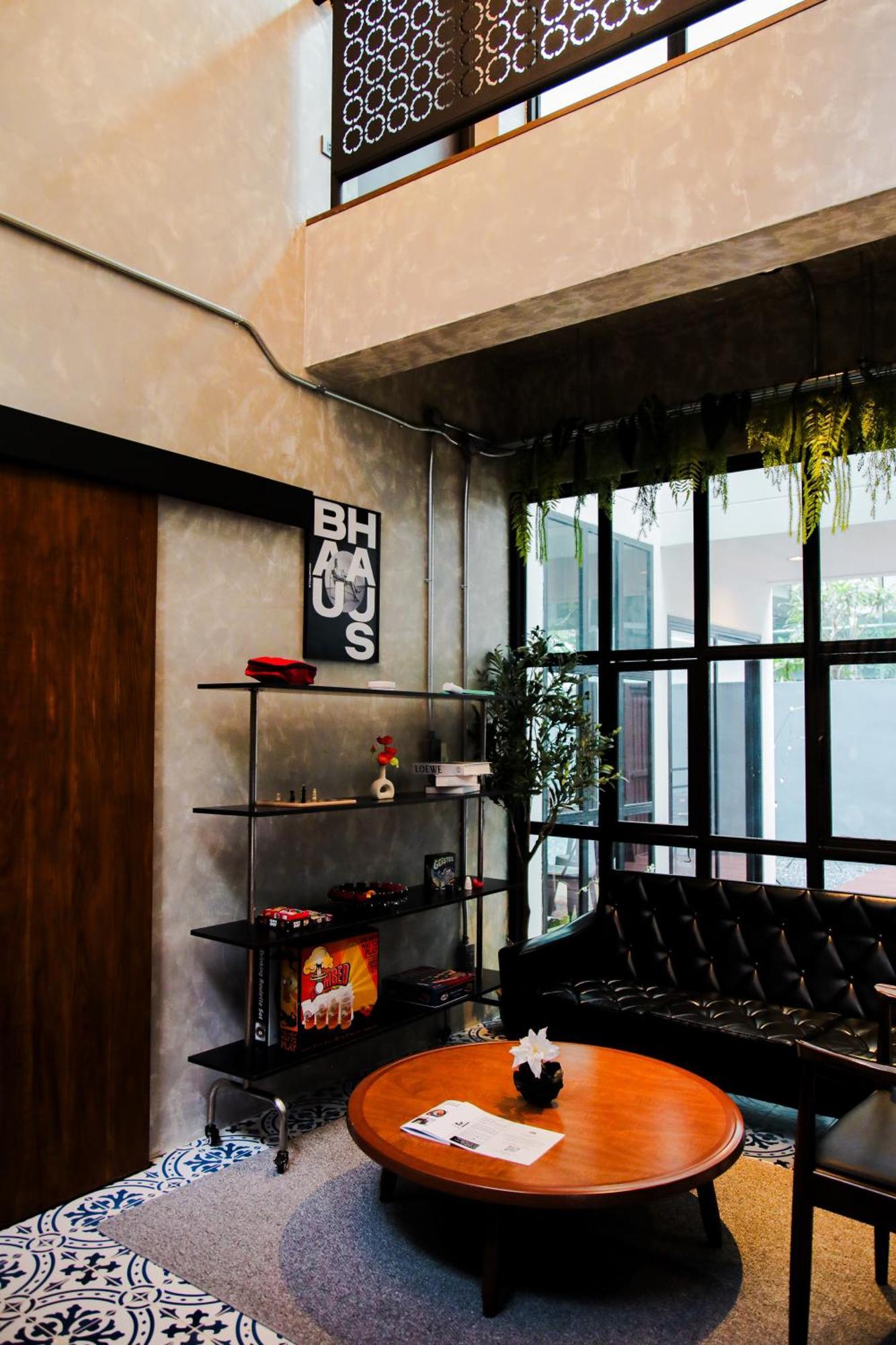 Chic Ekkamai Escape Near Bts, Dining & Nightlife