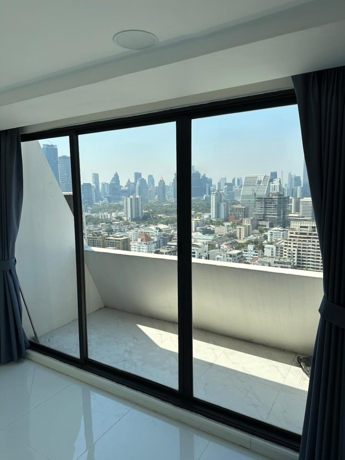 Full Panoramic View In Nana Apartment