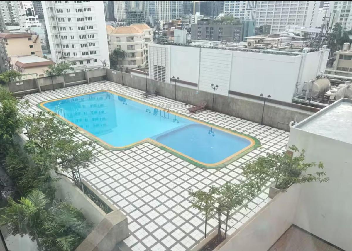 Full Panoramic View In Nana Apartment Bangkok