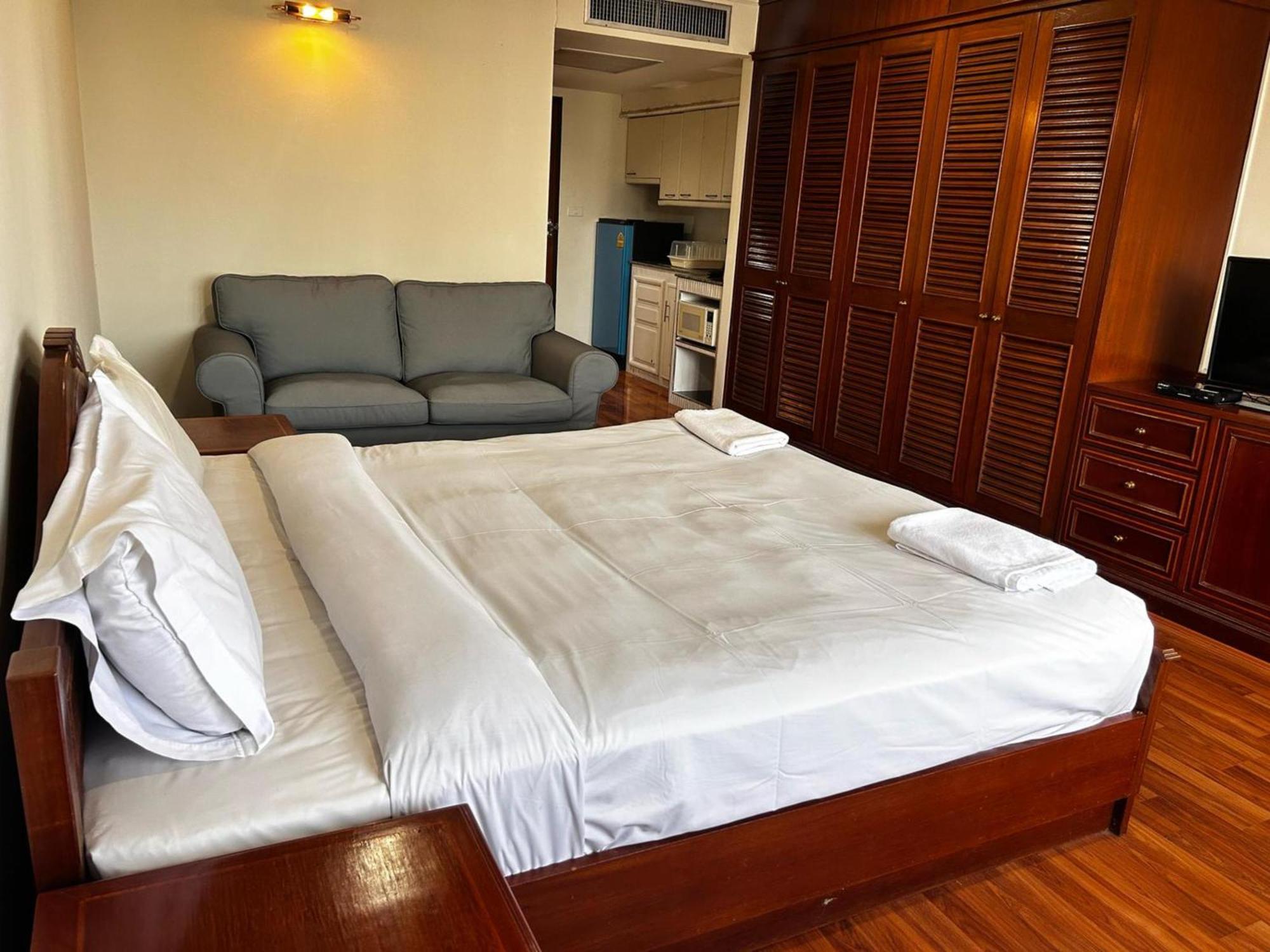 Omni Tower - Direct Apartment Bangkok