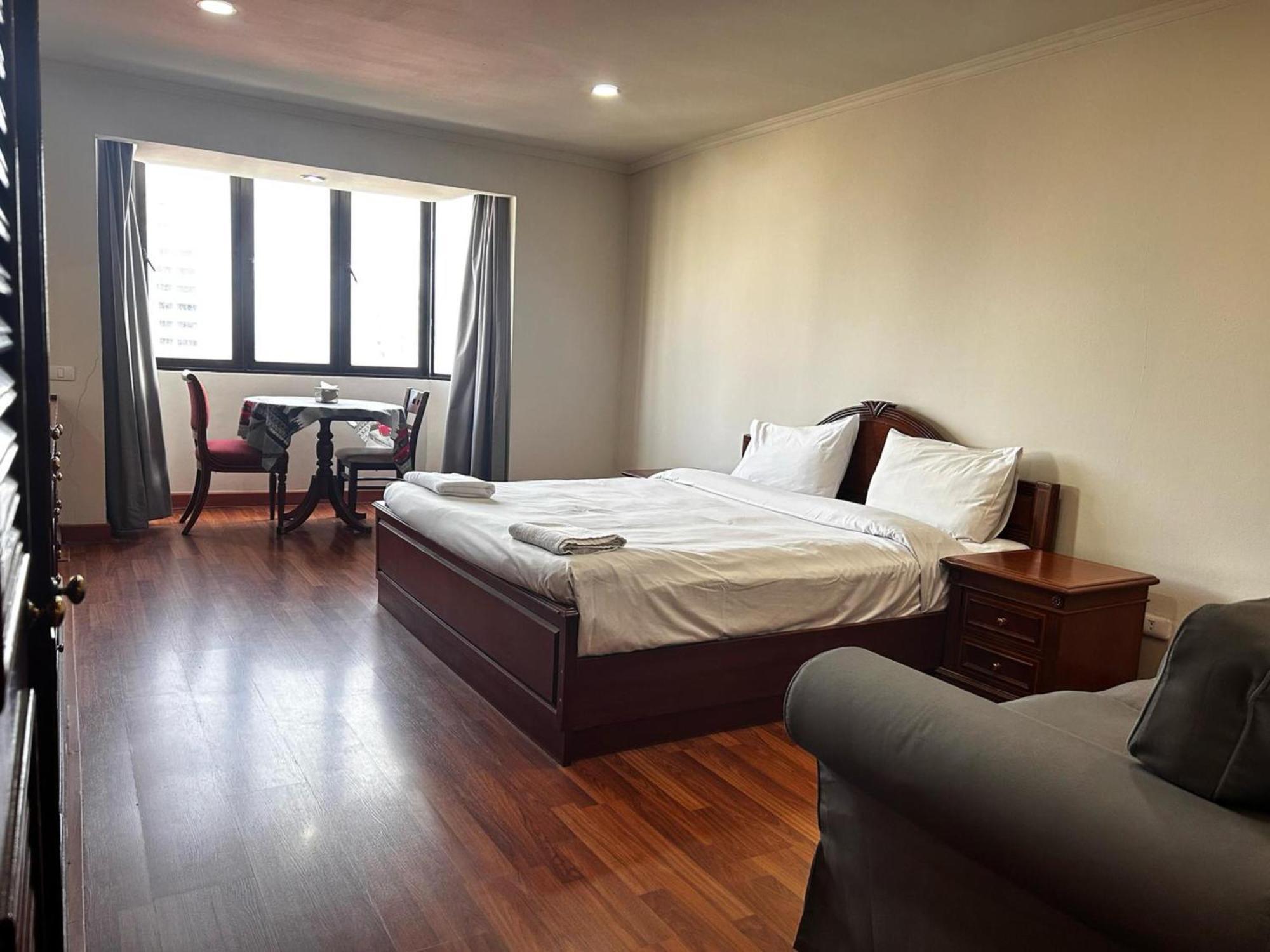 Apartment Omni Tower - Direct Bangkok