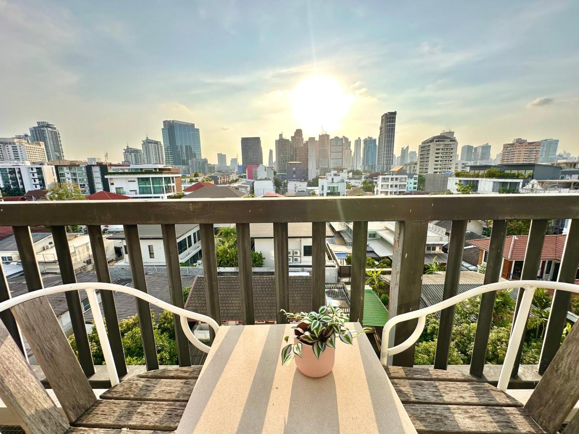Apartment With View Near Ekkamai Bangkok