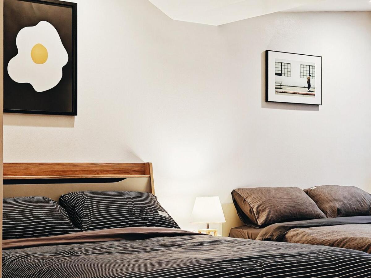 4br Modern Art With Free Wi-fi Netflix Vinyl * Bangkok