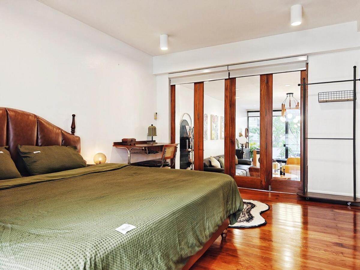 4br Modern Art With Free Wi-fi Netflix Vinyl Villa *